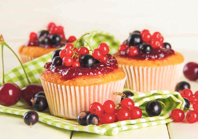 Muffins mit schwarzen Johannisbeeren | Vorarlberger Mehl
